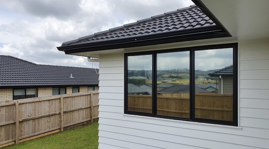 blog-tinted-glass-windows-metalized-tint.jpg